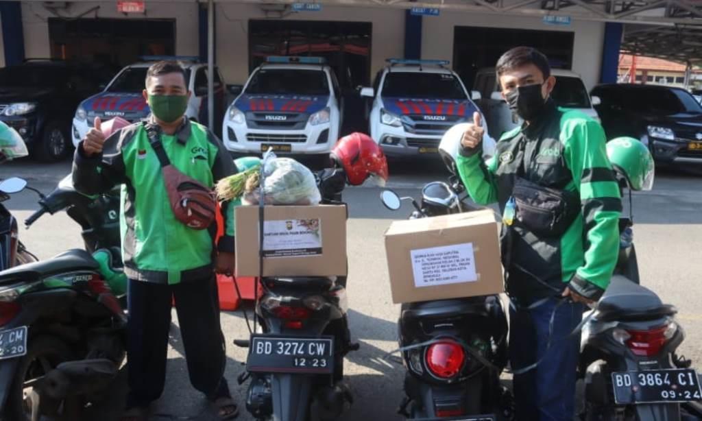 Ojol Ketiban Rezeki, Antar Paket Sembako Milik Polda Bengkulu