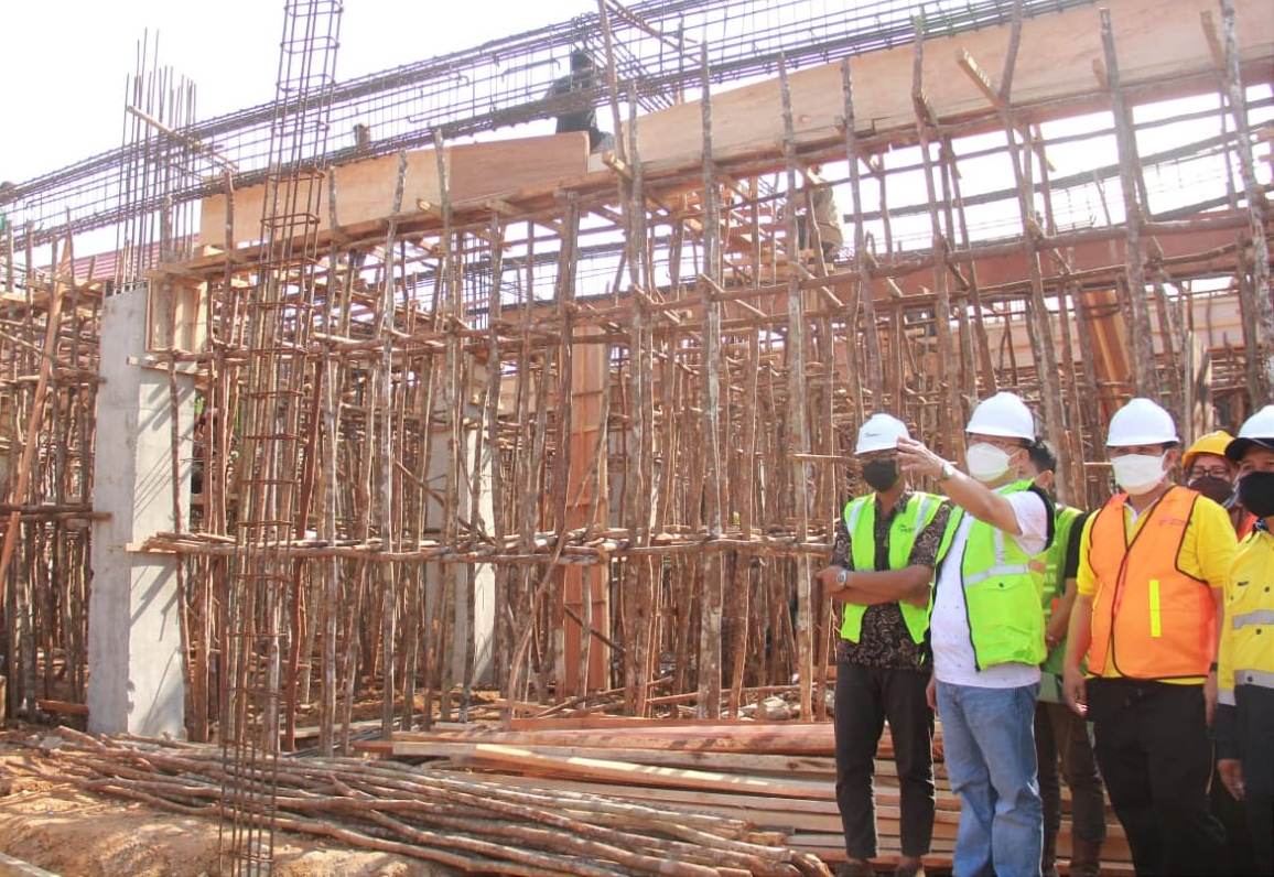 Gubernur Rohidin Pastikan Pembangunan Labkesda Selesai Tepat Waktu