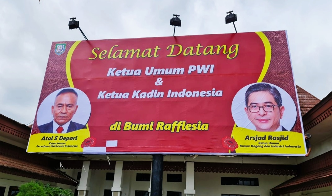 Minggu Besok PWI-KADIN Gelar Vaksinasi 10 Ribu Dosis dan Bagi Paket Sembako