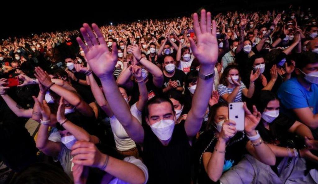 Pemerintah Dapat Mengizinkan Kegiatan Besar Asalkan Patuhi Pedoman