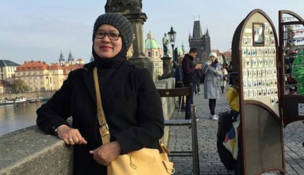 Siapa Retno? Rektor Perempuan Pertama Unib yang Baru Terpilih