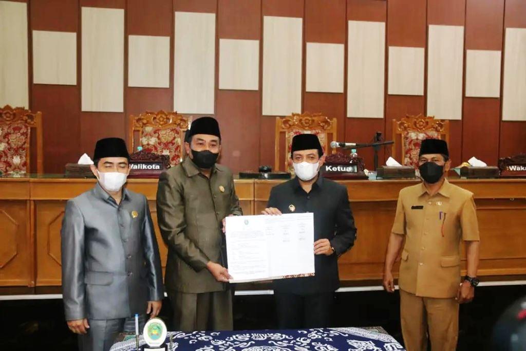 Sembilan Fraksi DPRD Kota Bengkulu Sutuju Raperda IMB Dibahas Lebih Lanjut