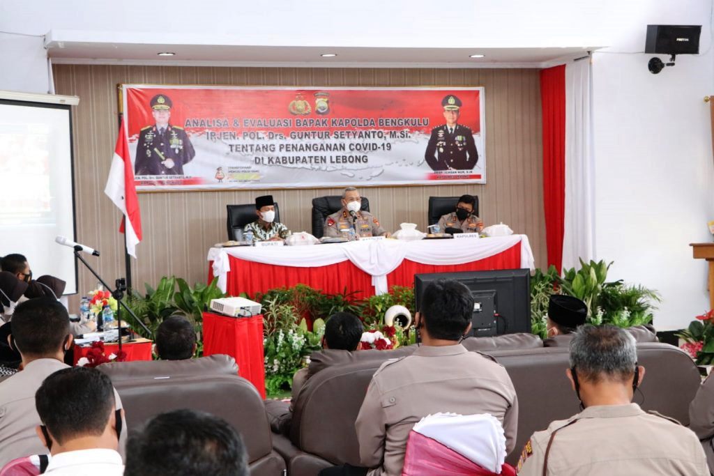 Laksanakan Anev, Kapolda Bengkulu Minta Jajaranya Gencar Sosialisasikan Vaksinasi