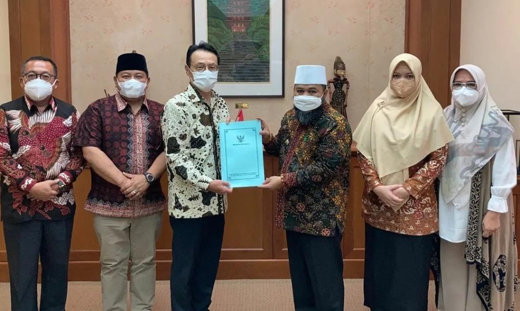Wali Kota Helmi Hasan Jajaki Kerja Sama dengan Dubes Jepang