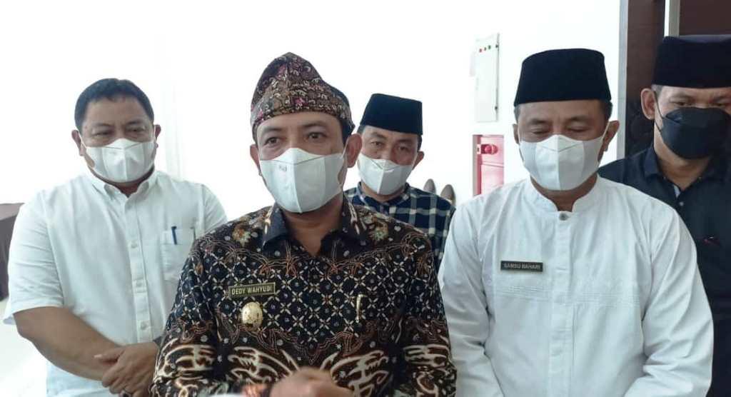 Kasus Covid-19 Terus Melandai, Warga Diminta Tetap Patuhi Prokes dan Ikut Vaksin