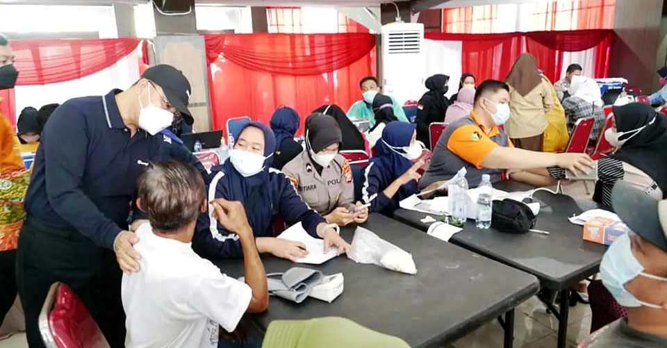 Dukung Pemerintah, Satgas Saber Pungli dan Kwarda Bengkulu Gelar Vaksinasi Massal