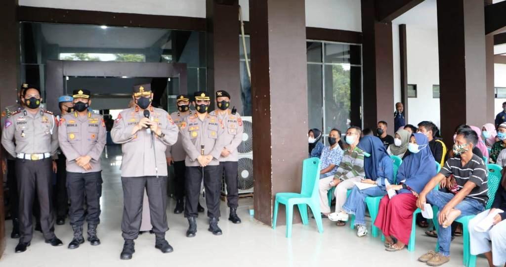 Pantau Vaksinasi Massal, Kapolda Ucapkan Terimakasih Kepada Masyarakat