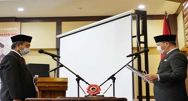 Direktur Utama Bank Bengkulu Diberhentikan