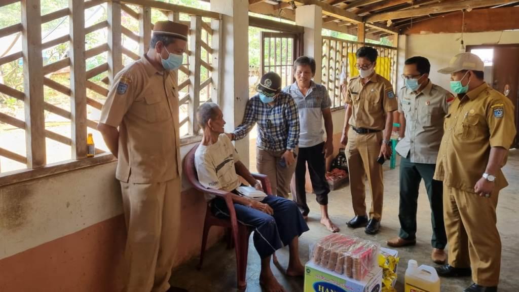 Peduli, Ketua DPRD Bengkulu Utara Sambangi Warga yang Tertimpah Musibah Kebakaran