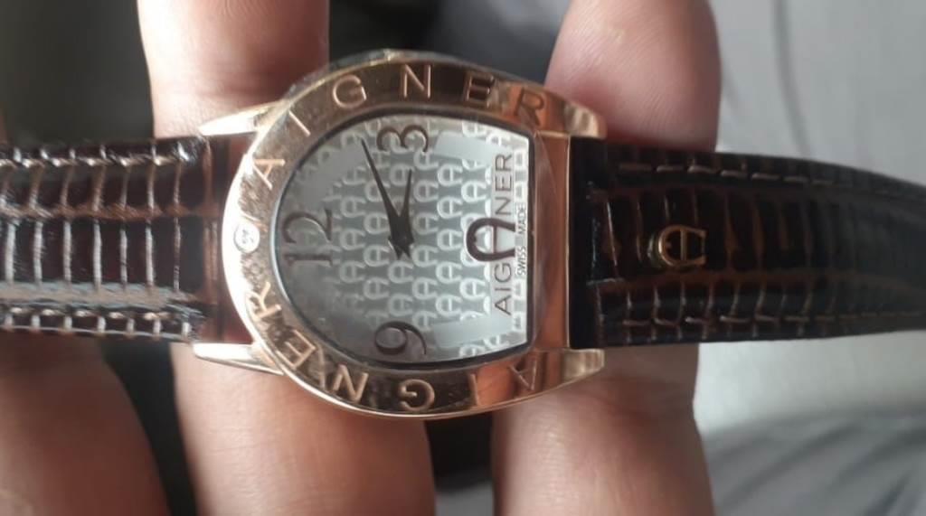 Curi Jam Tangan Aigner Milik Dokter, IRT Asal Kota Bengkulu Ditangkap Polisi