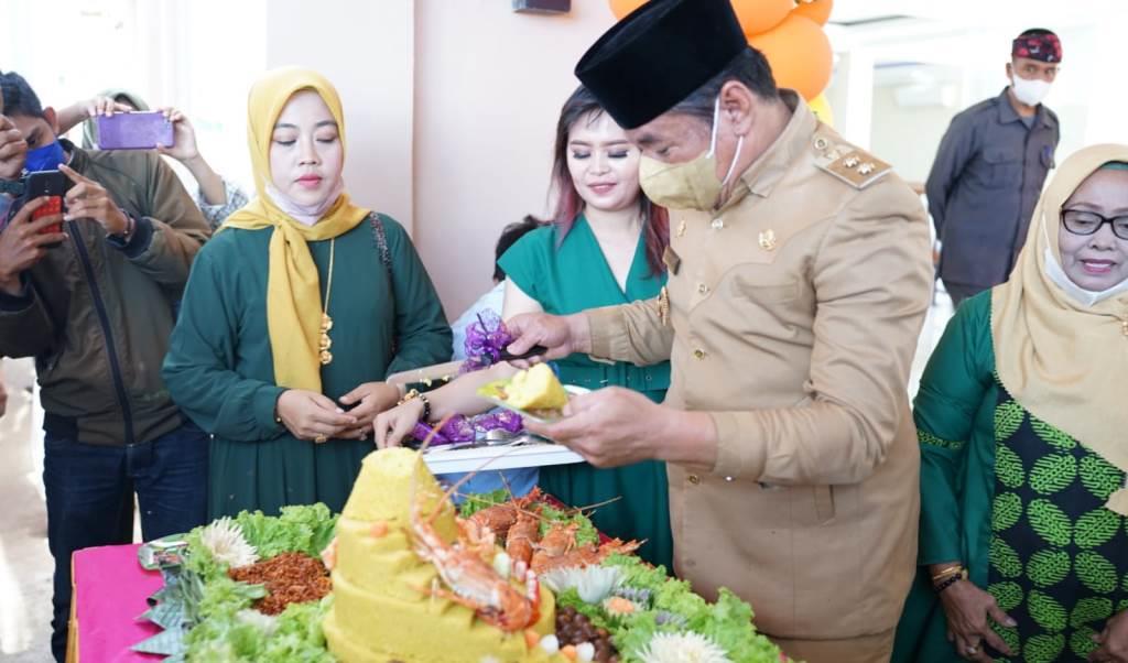 Wagub Rosjonsyah Resmikan Rumah Makan Marola