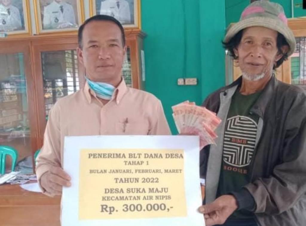 Desa Suka Maju Salurkan BLT DD Tahap I Tahun 2022