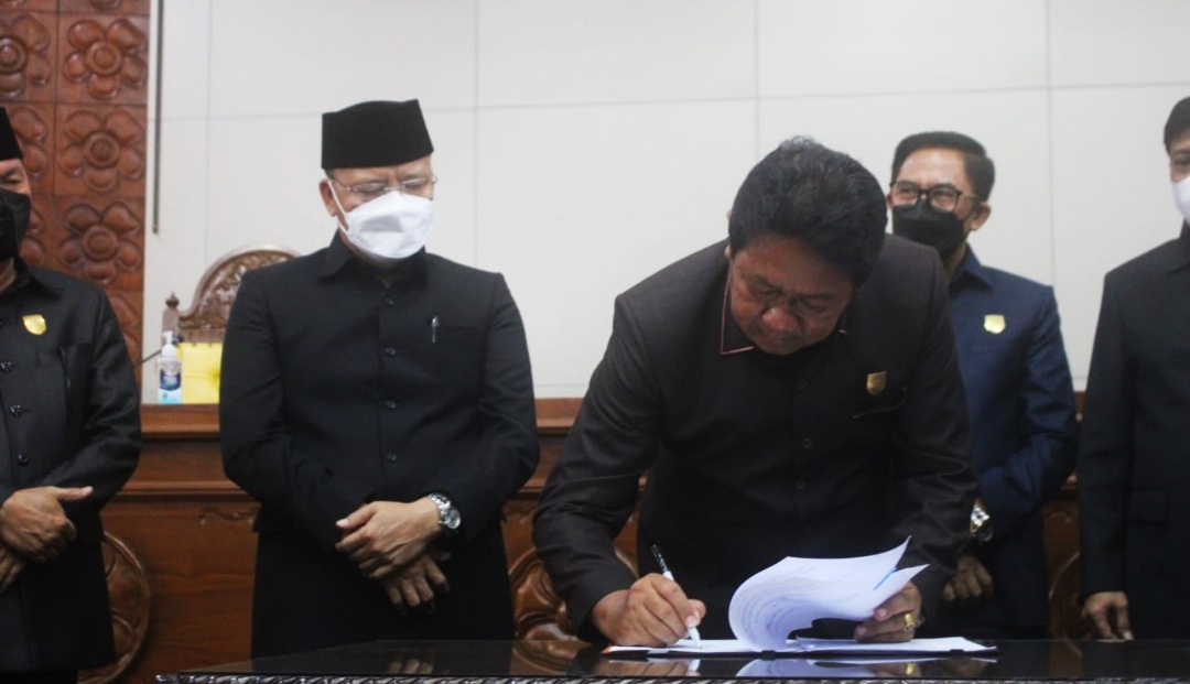 Seluruh Fraksi DPRD Provinsi Setujui Raperda Pengelolaan Barang Milik Daerah