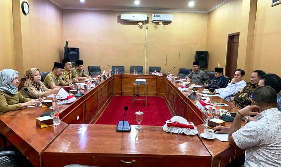 Komisi II DPRD Kota Bengkulu Gelar Raker Bersama Mitra Kerja
