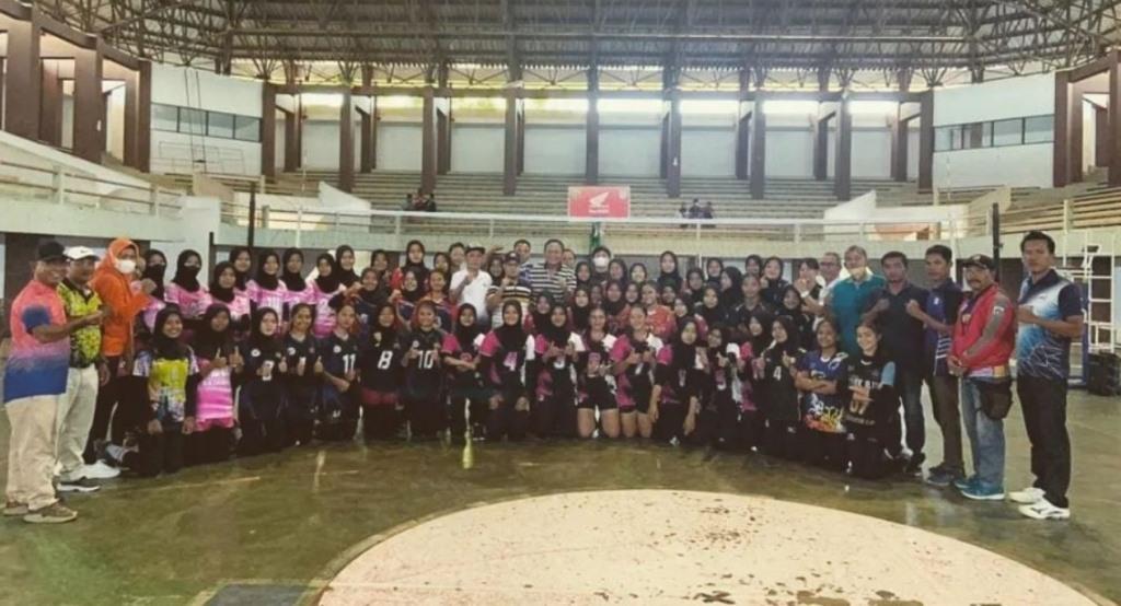 Kadispora Apresiasi Pertandingan Persahabatan PBVSI