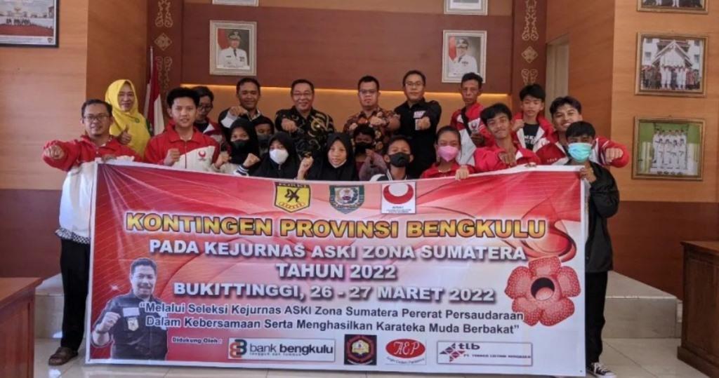 Kadispora Lepas Kontingen ASKI untuk Ajang Kejurnas Zona Sumatra