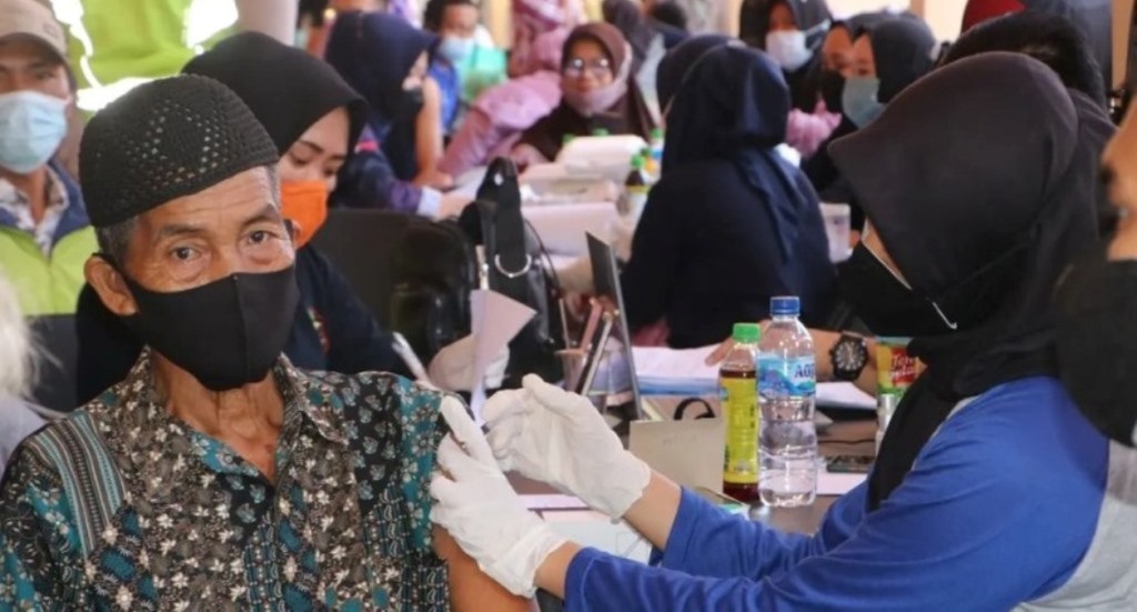 Vaksin Tidak Batalkan Puasa