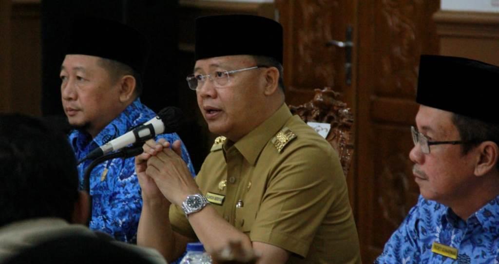 Terkait Harga Sawit, Gubernur Rohidin Surati Presiden Jokowi