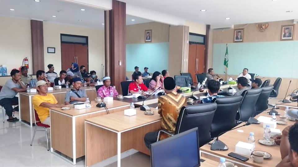 Dewan Hearing Bersama Warga dan LIRA Terkait Polemik PT Pamor Ganda