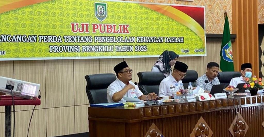 Ketua Bapemperda DPRD Provinsi Bengkulu Hadiri Uji Publik Raperda PKD