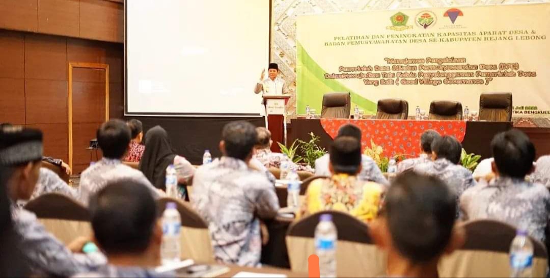 Buka Bimtek Kades dan BPD, Ini Pesan Wagub Rosjonsyah