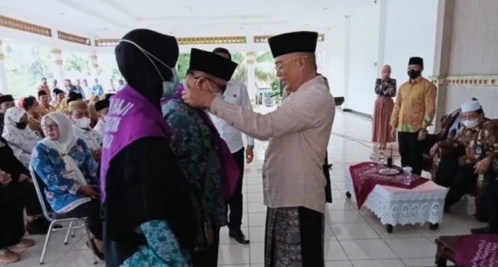 Bupati Bengkulu Selatan Lepas 59 Calon Jemaah Haji