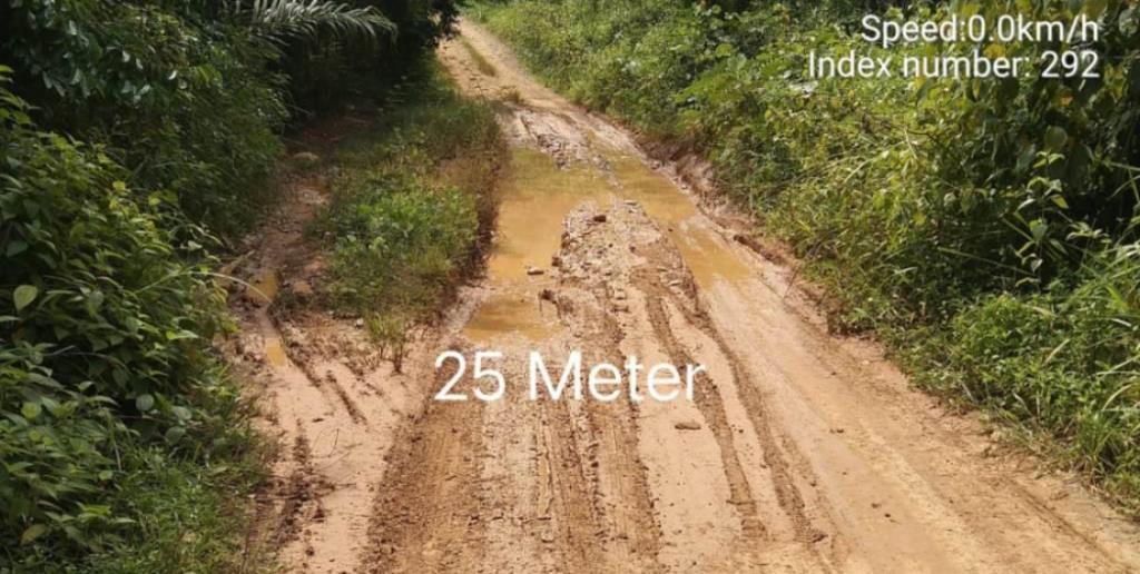 Cerita Bidan Desa Susuri Jalan Tanah di Seluma; Jadi TKS Kontrak PTT Diputus