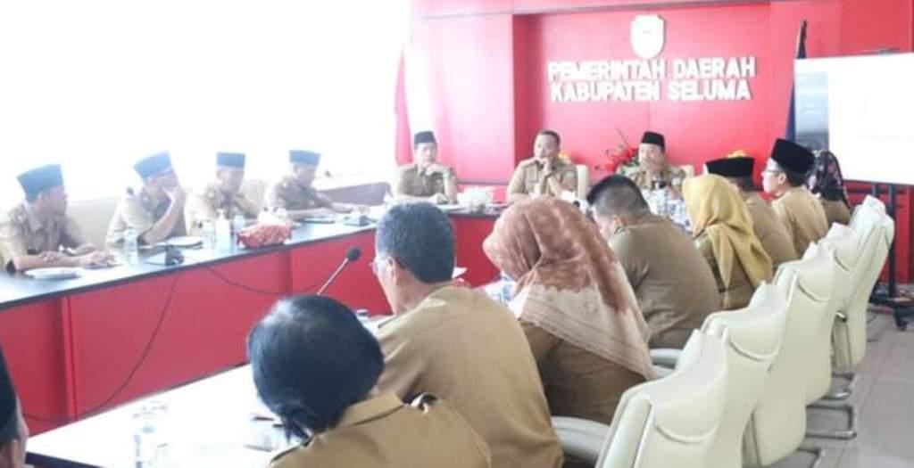 Bupati Erwin Tatar Kepala OPD Terkait MCP Rendah