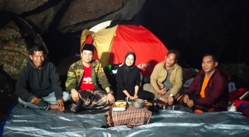 Gali Potensi Wisata, Ketua Komisi II Bermalam di Goa Lubuk Resam Seluma