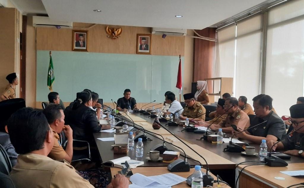 DPRD Bersama Pemprov Bengkulu Bahas Pengelolaan Pantai Panjang