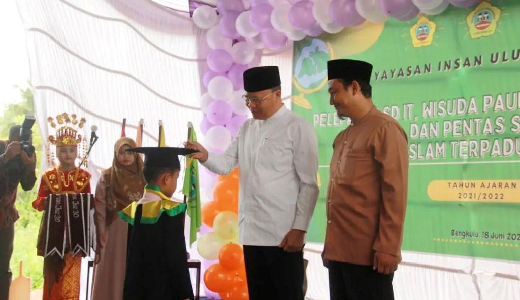 Hadiri Wisuda PAUD Ulul Albab, Gubernur Harap Hafiz Al Quran Jadi Pemimpin Masa Depan