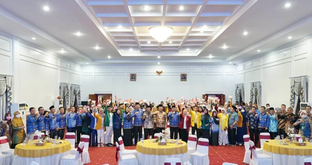 100 Mahasiswa Bengkulu Berprestasi Dapat Beasiswa dari Gubernur