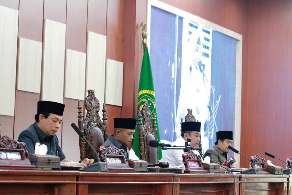 DPRD Kota Bengkulu Paripurna Pemandangan Umum Fraksi Atas Raperda APBD 2023