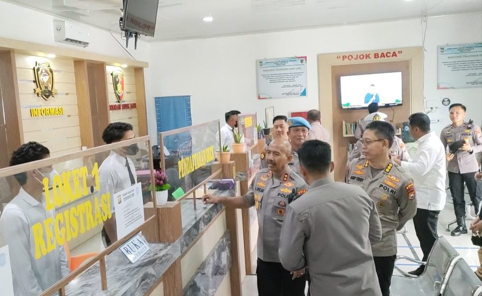 Kunker, Kapolda Bengkulu Minta Jajaran Tingkatkan Inovasi Pelayanan