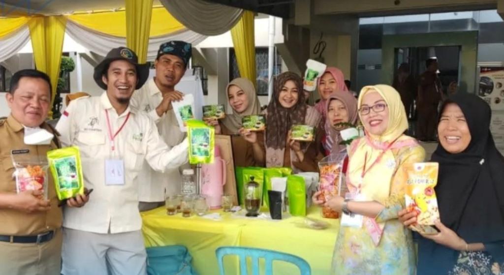 DKP Tampilkan Produk Olahan Hasil Laut pada Gelaran Karya Inovasi “KETUPEK 2022”