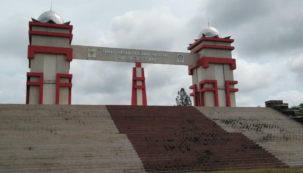 Pemkab Seluma Lanjutkan Pembangunan Taman Makam Pahlawan