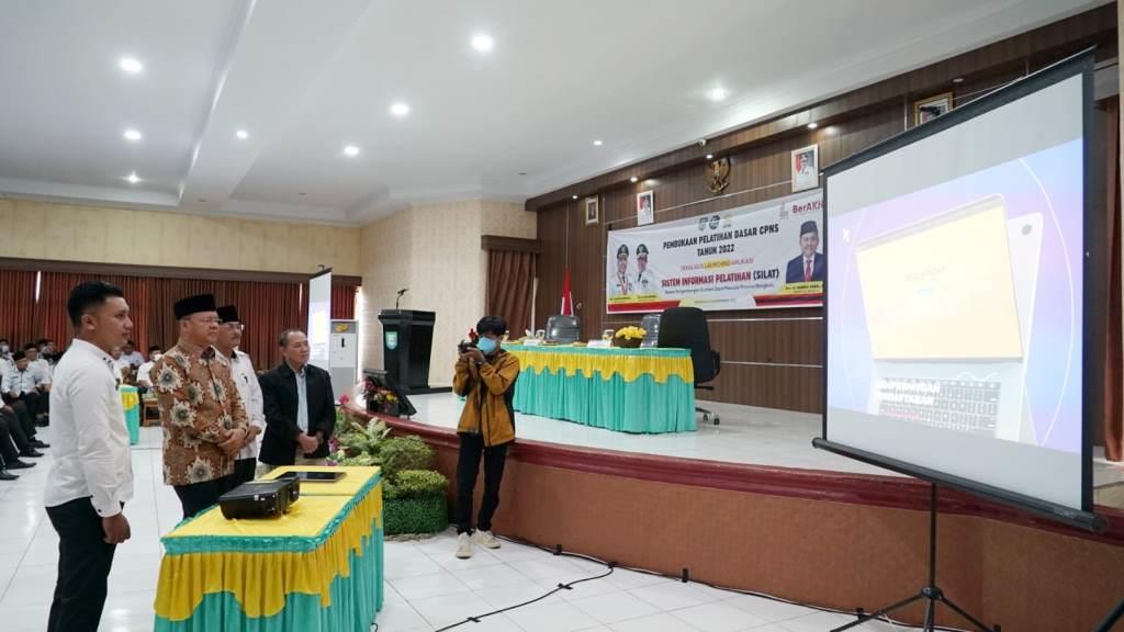 Gubernur Rohidin Launching Aplikasi E-SILAT