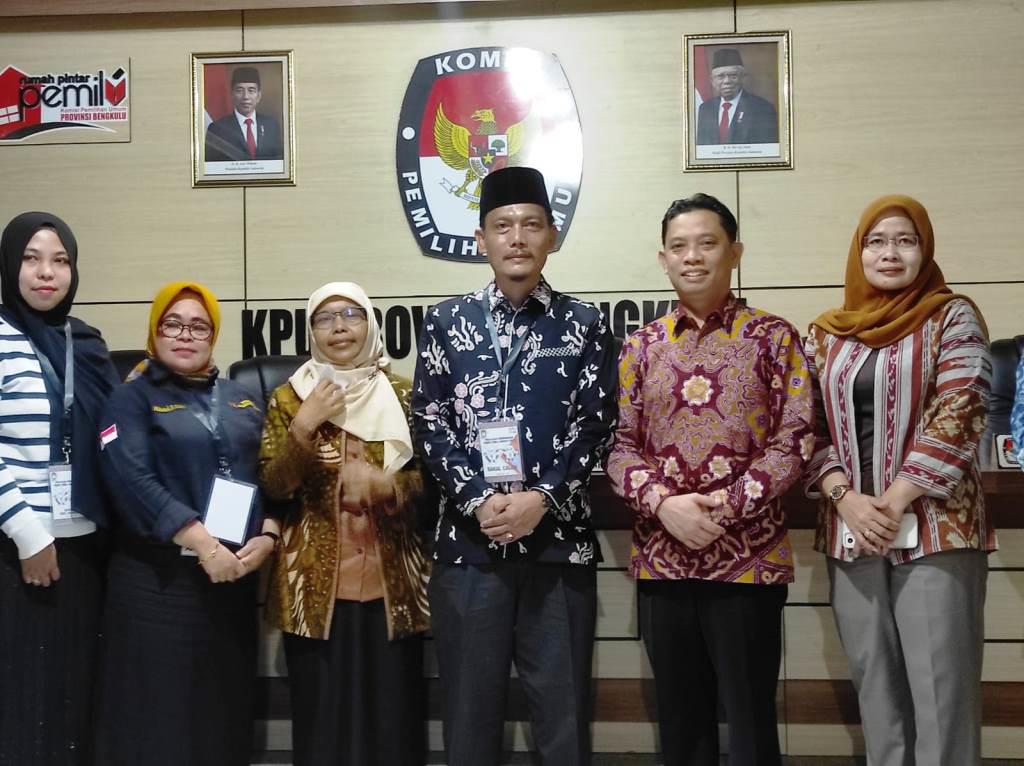 Rahiman Dani Daftar DPD Dapil Bengkulu, Usung Tagline “Sederhana-Amanah”