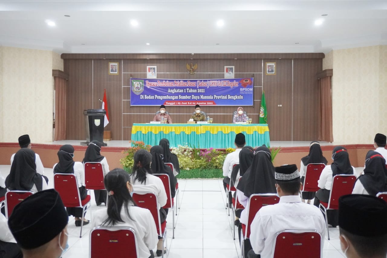 Buka Latsar CPNS, Gubernur Rohidin Pesankan Ini