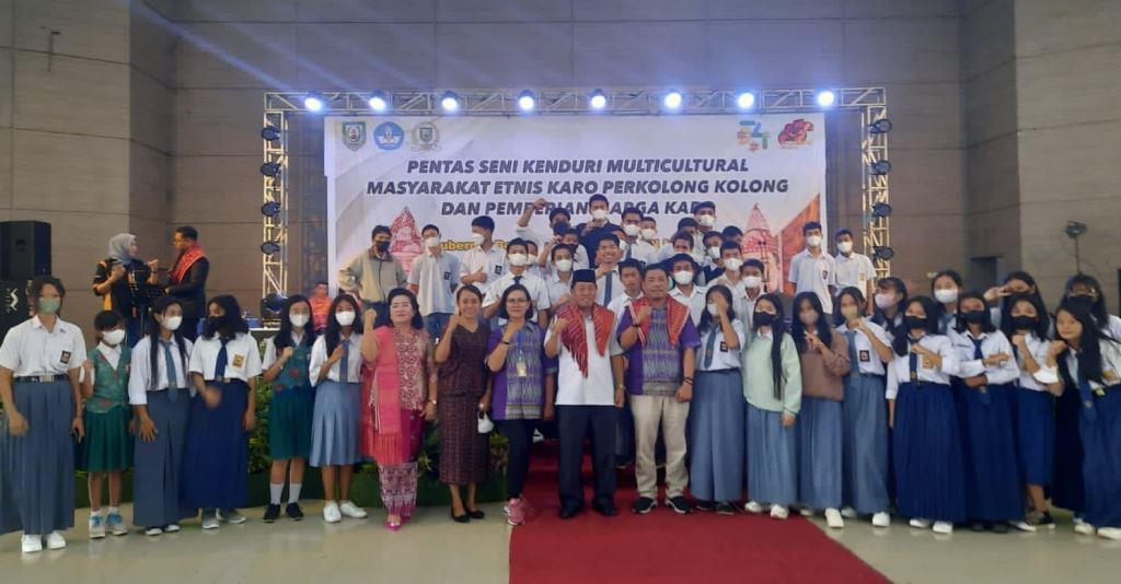 Masyarakat Karo Bengkulu Gelar Pentas Seni dan Anugerahkan Marga ke Gubernur Rohidin