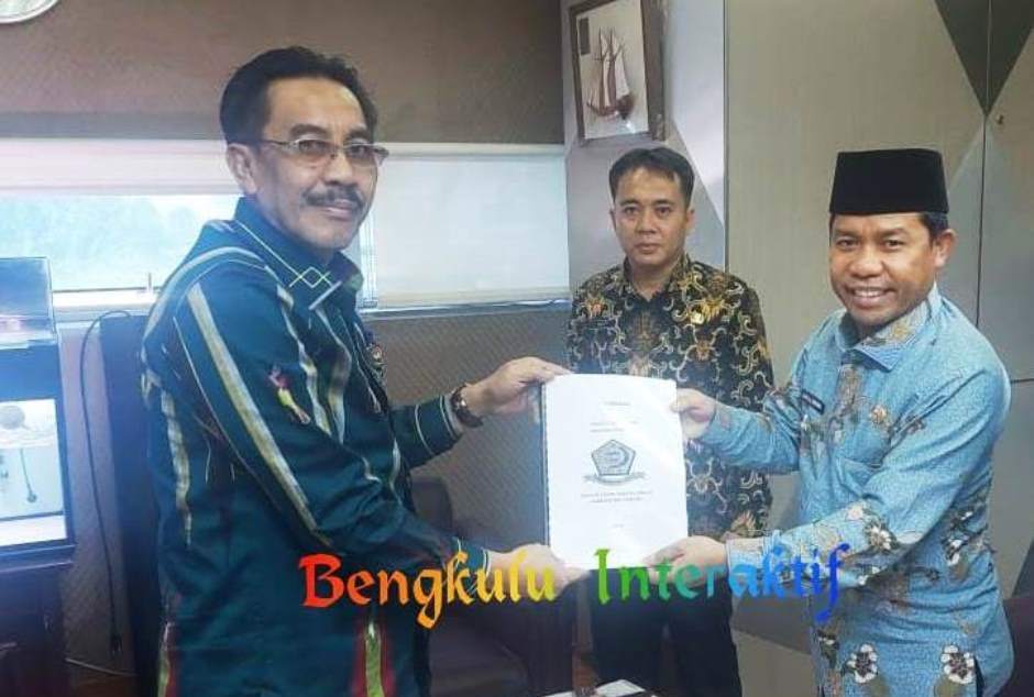 Jemput Bola, Pemkab Lebong Ajukan 15 Armada Damkar ke Pusat