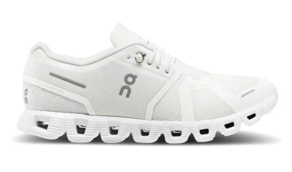 5 Sepatu Olahraga Terbaik Merk On Running