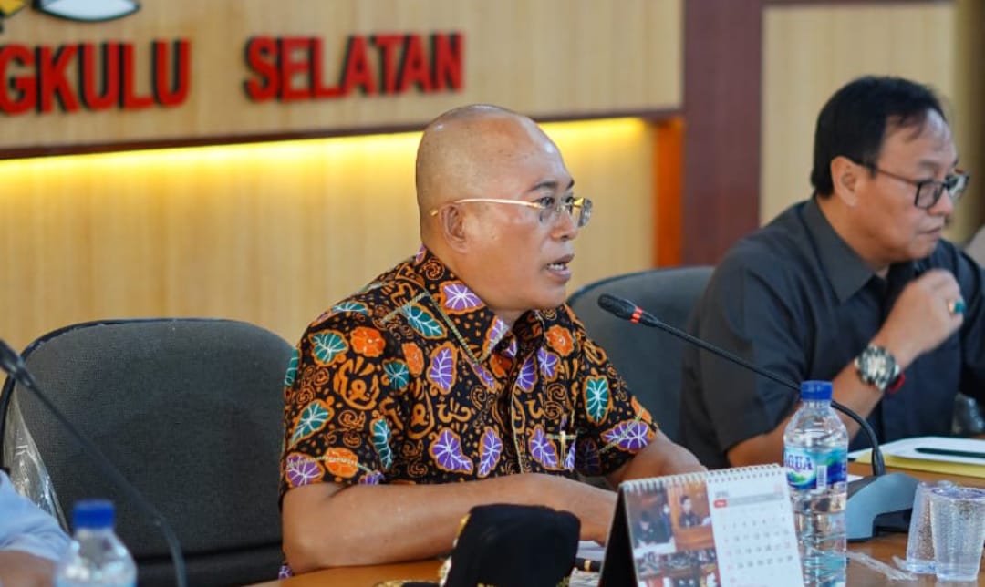 Hadiri Panggilan DPRD, Bupati Gusnan Jawab Tuntutan ASBS saat Hearing