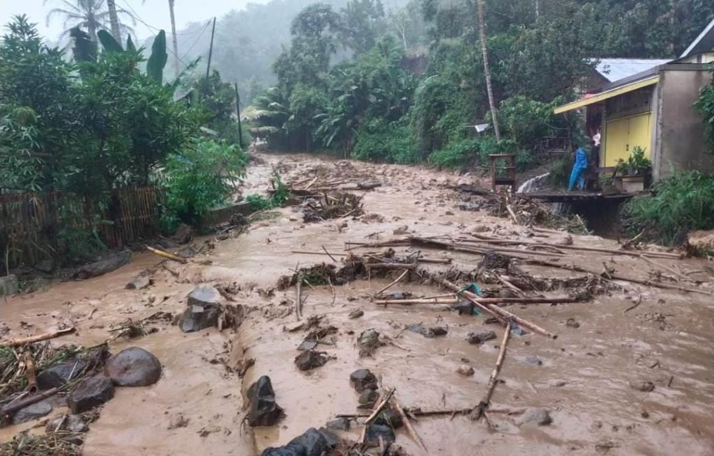 Diguyur Hujan Lebat, Kawasan Lebong Utara Dilanda Banjir dan Longsor