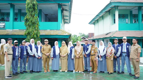 Kedatangan Wawako dan Kadis Dukcapil Jadi Surprise Pelajar SMKN 01