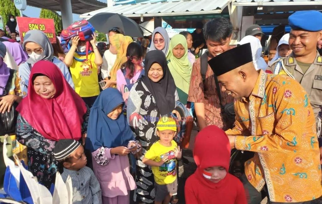 Ketua DPRD Kota Bengkulu Hadiri Karnaval Batik Besurek