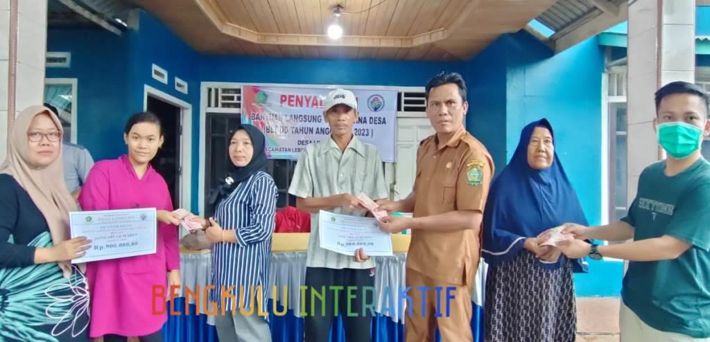 Sasar 37 KPM, Penyaluran BLT Desa Limaupit Berlangsung Penuh Haru