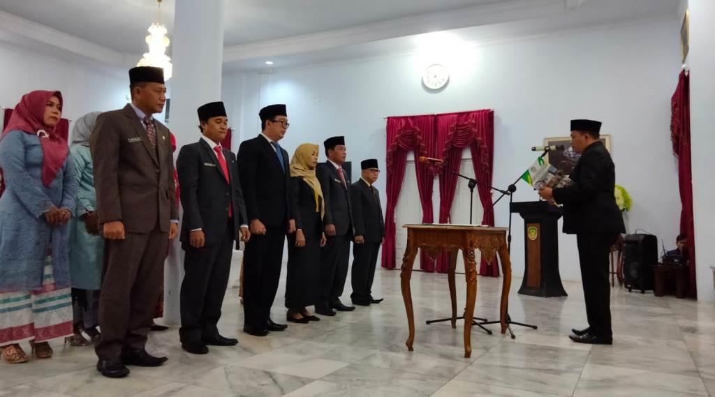 Lantik 6 Kepala Dinas Baru, Bupati Erwin Pesankan Misi Seluma Alap