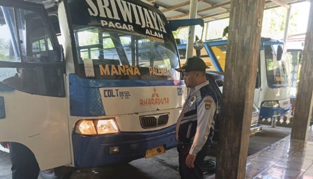 Polres dan Dishub Bengkulu Selatan Periksa Angkutan Lebaran