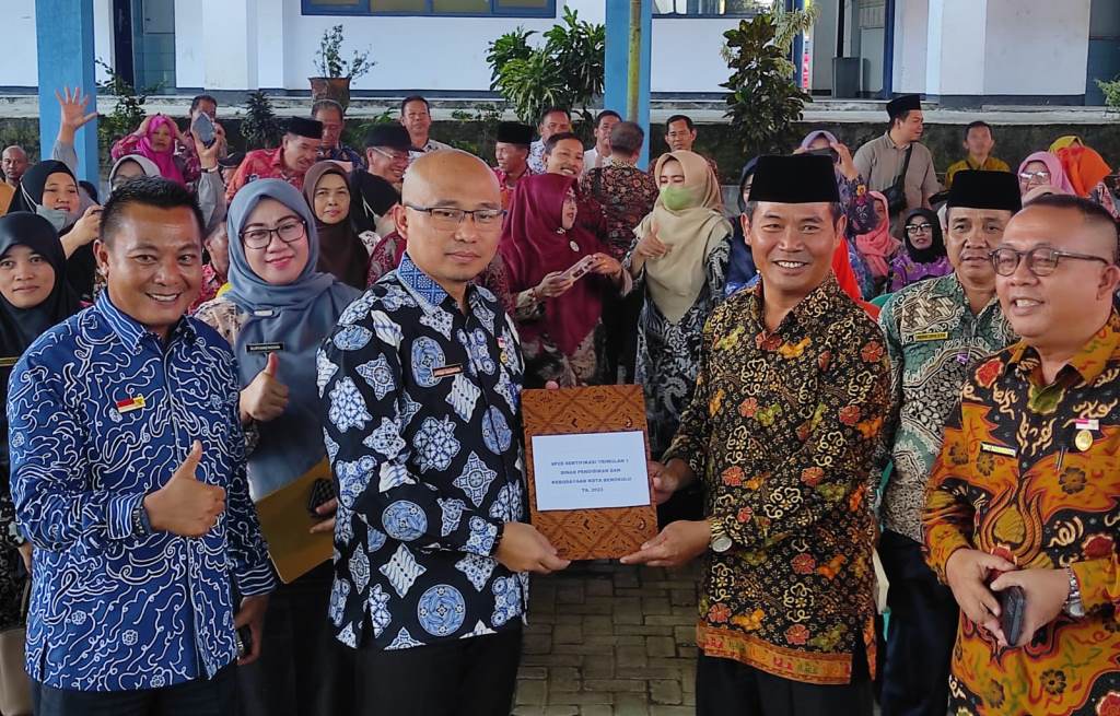 Pemkot Bengkulu Cairkan THR 50 Persen dan Sertifikasi Guru